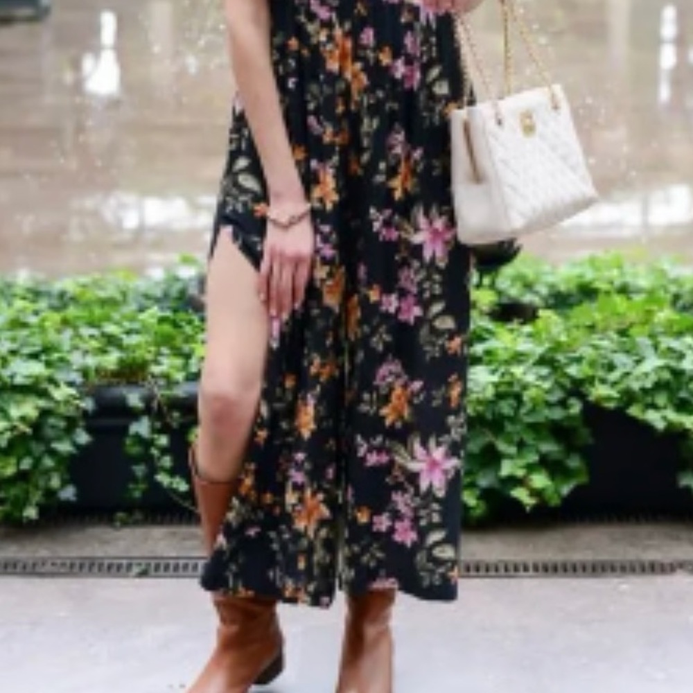 American Eagle Outfitters Romper Jumpsuit Culotte Floral FALL Crepe XS BOHO VNec - Picture 3 of 3